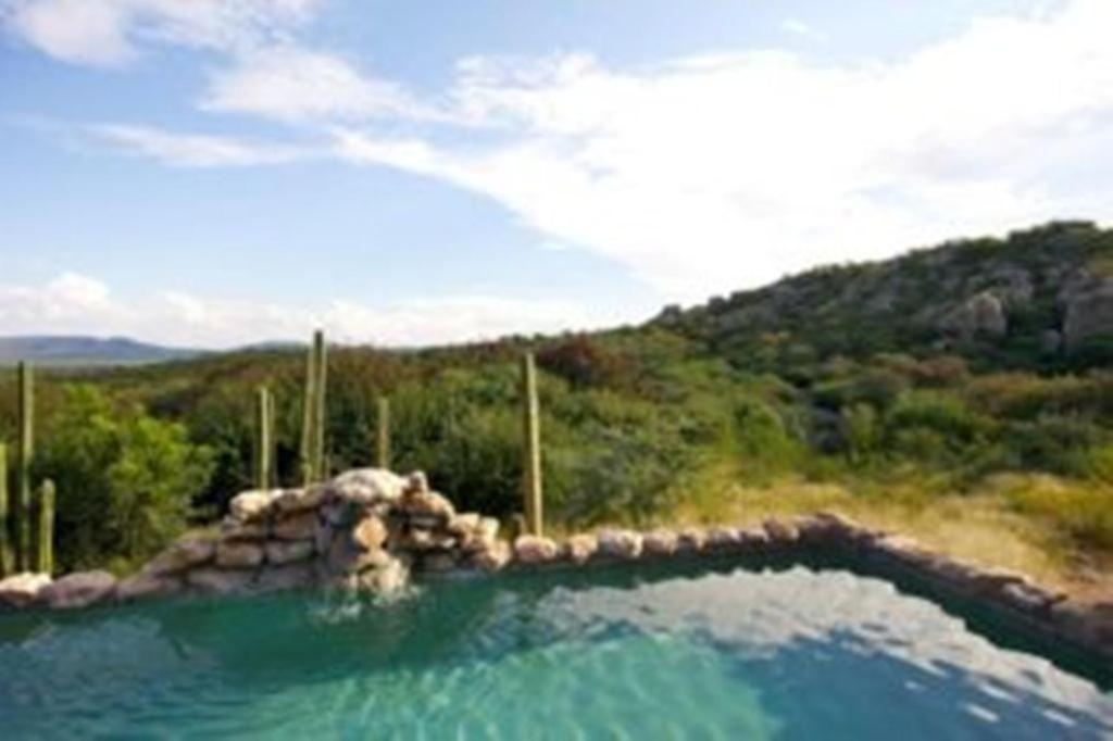 Vila Sasa Safari Camp & Tours Outjo Exteriér fotografie